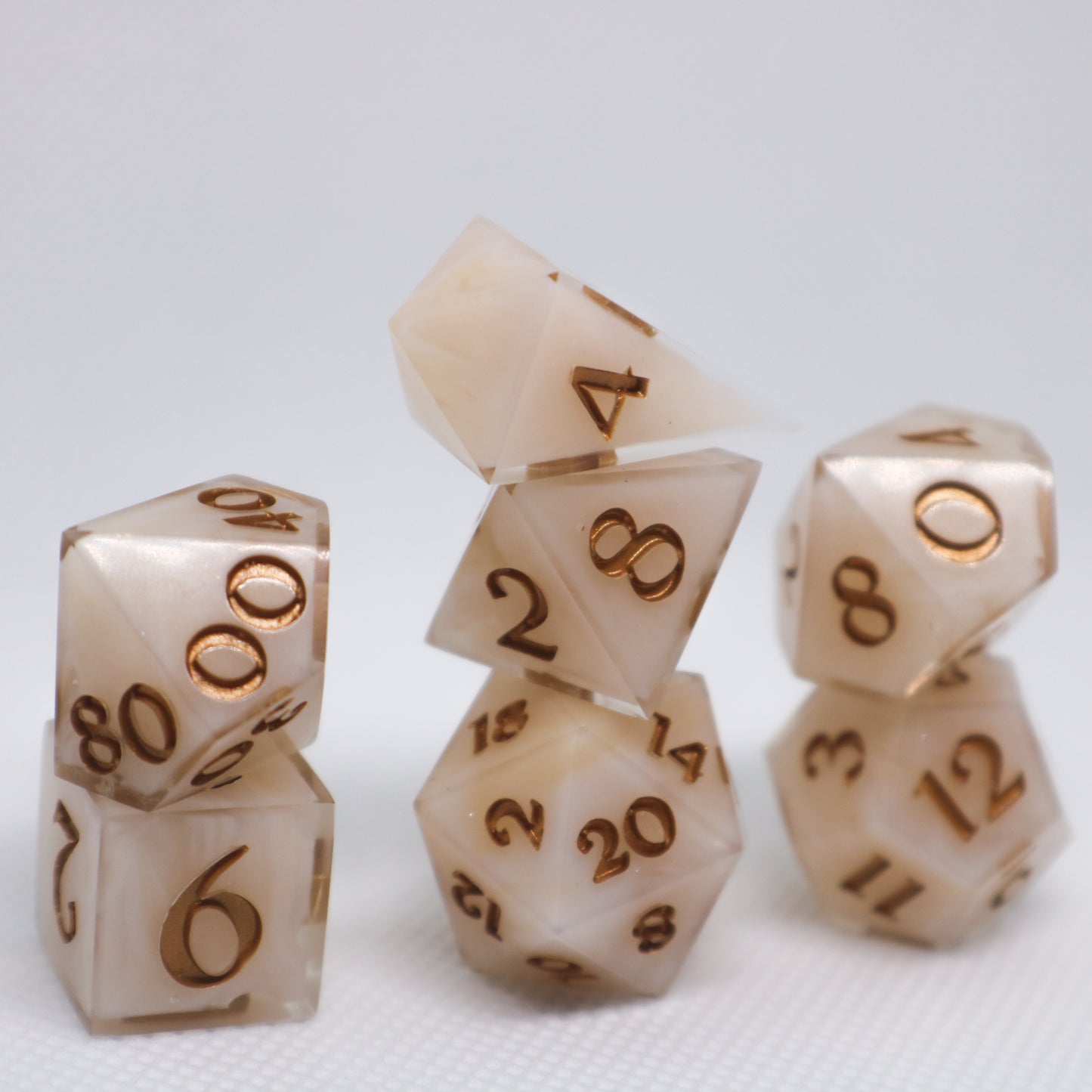 Delicate 7-Piece RPG Set